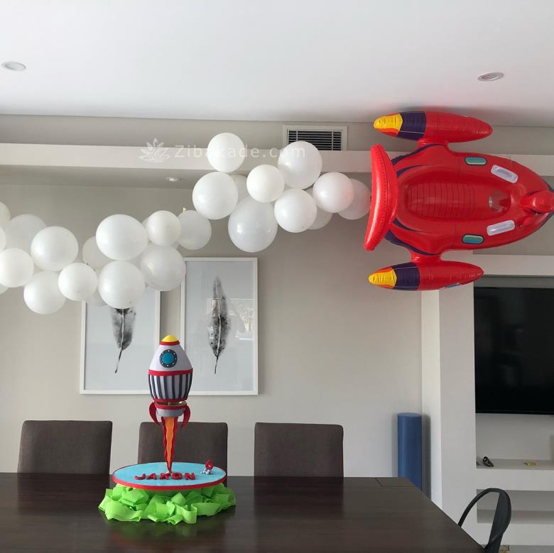 تم تولد فضانورد - Spaceman